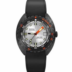 Herrenuhr, Doxa SUB 300 Carbon SEARAMBLER 822.70.021.20