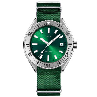 Damen- und Herrenuhr, Doxa SUB 200 SEA EMERALD, Ref: 796.10.131.26-N
