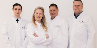 Team von Juwelier M&uuml;hlbacher &ndash; Experten f&uuml;r Pre-Owned Uhren und Schmuck in Regensburg