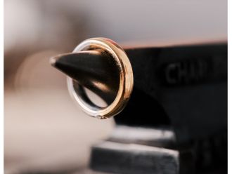 Verlobungsring in der Aufarbeitung im Goldschmiedeatelier von Juwelier M&uuml;hlbacher