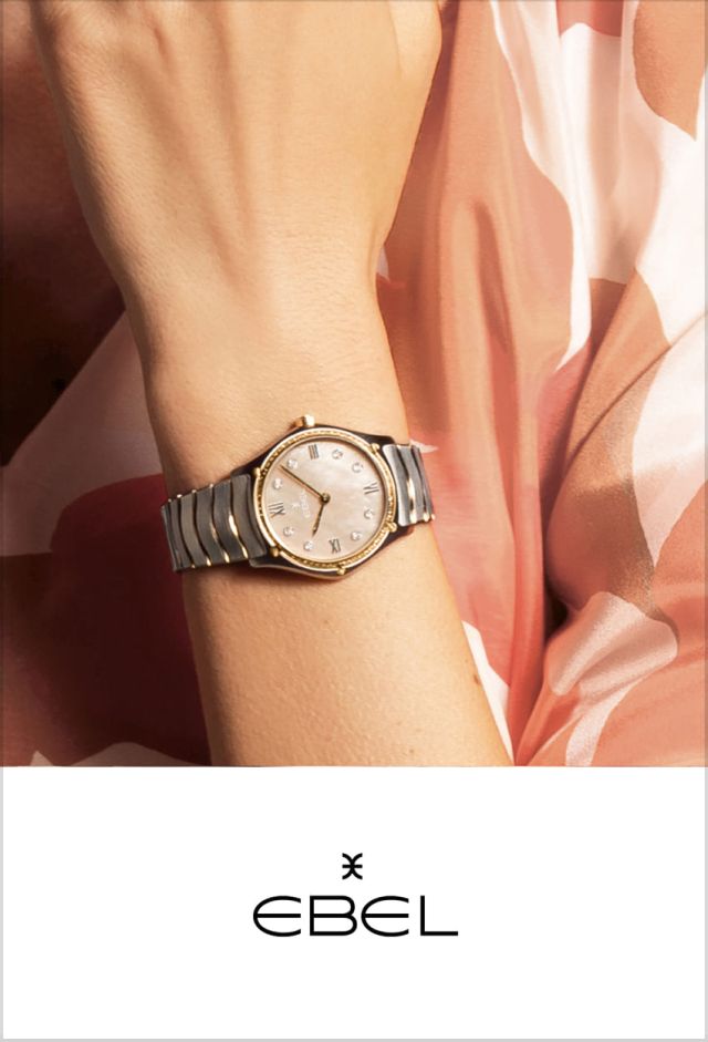 Weibliches Model traegt eine Ebel Classic Sport mit Bicolorgehaeuse und -armband und Diamantluenette am Handgelenk